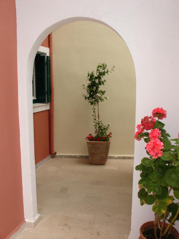 Lena Blue Sea Apartments Kalámi Extérieur photo